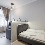 Kl31 - Location - Elegant Historic By Bqa Apartamento Budapeste