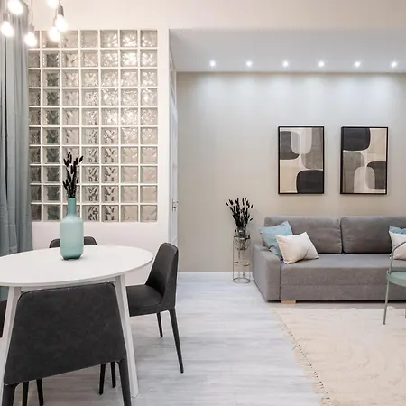 Kl31 - Location - Elegant Historic By Bqa Apartament *