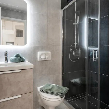 Kl31 - Location - Elegant Historic By Bqa Apartament