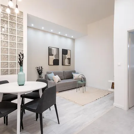 Kl31 - Location - Elegant Historic By Bqa Βουδαπέστη